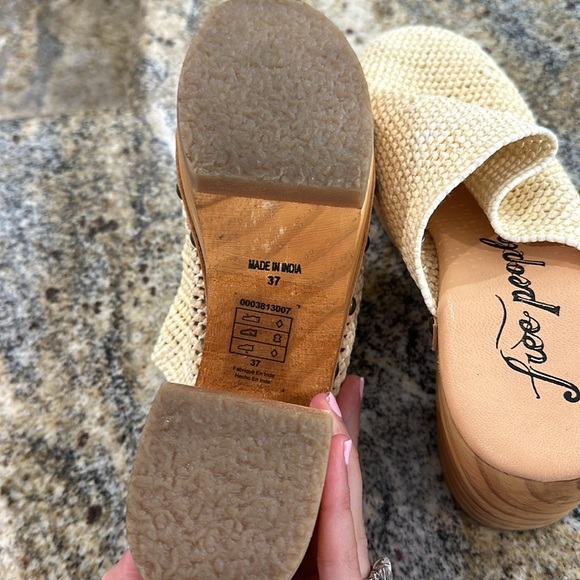 Free People Claudia Cream Tan Heel Clog Mule Shoes - Picture 6 of 6